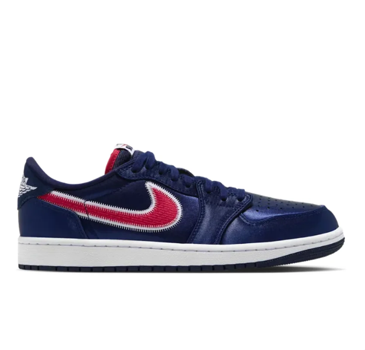 Air Jordan 1 Low Sneakers – Navy / Red