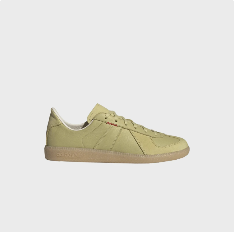 Hartcopy Low-Top Sneakers – Pale Yellow Green with Gum Sole