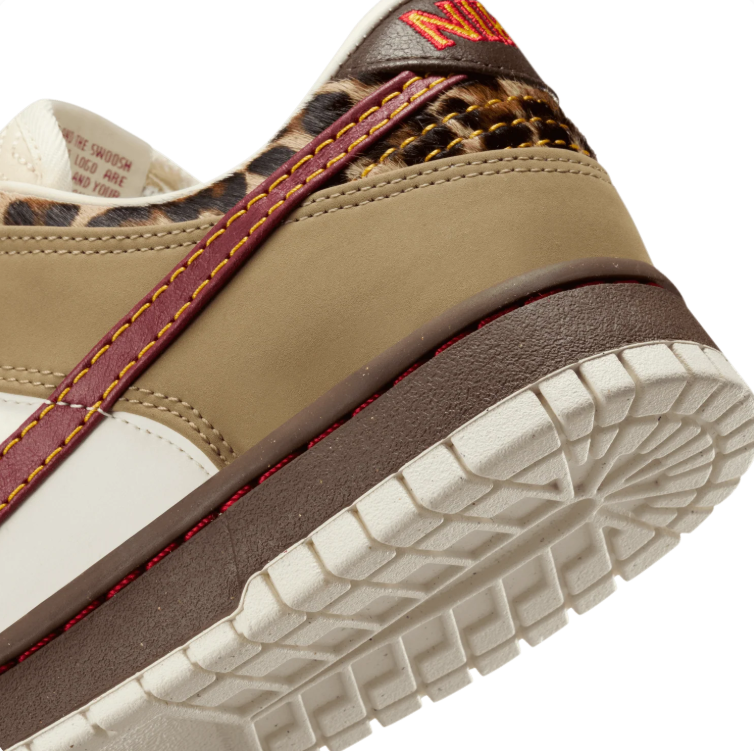 Nike Low-Top Sneakers – Cream & Khaki with Burgundy