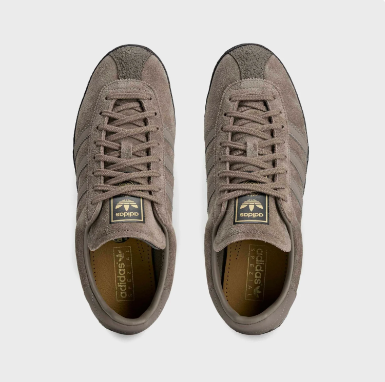 adidas Low-Top Sneakers – Taupe & Brown with Black Sole