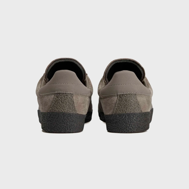 adidas Low-Top Sneakers – Taupe & Brown with Black Sole