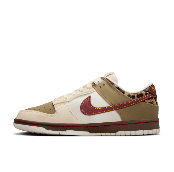 Nike Low-Top Sneakers – Cream & Khaki with Burgundy