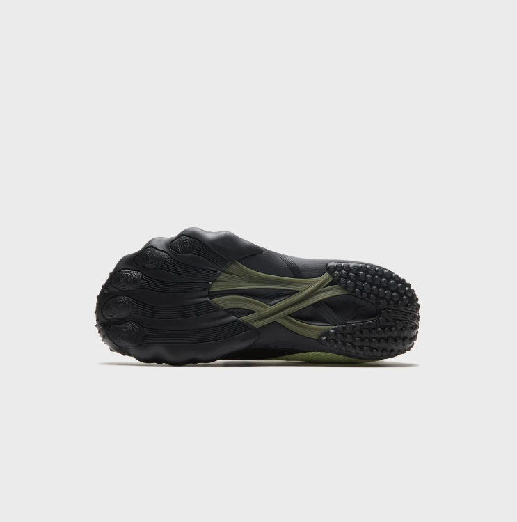 PUMA Mesh Low-Top Sneakers – Pale Lime & Black with Sculpted Sole