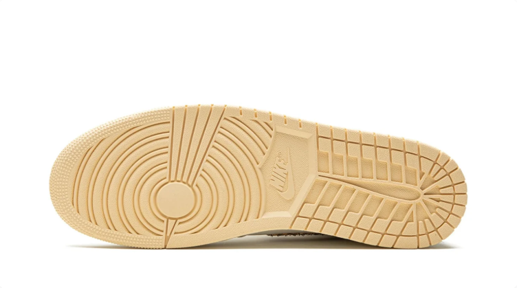 Air Jordan 1 High Sneakers – Cream & Gold with Glitter-Look Accents