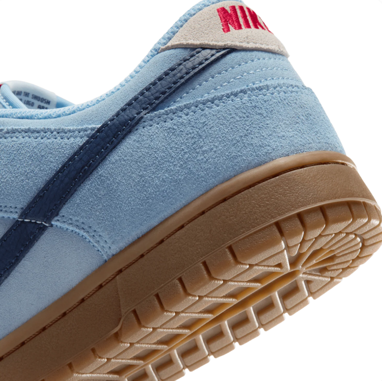 Nike Low-Top Sneakers – Light Blue