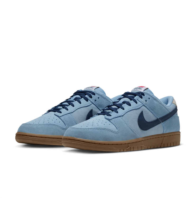 Nike Low-Top Sneakers – Light Blue
