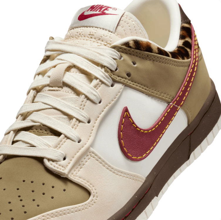 Nike Low-Top Sneakers – Cream & Khaki with Burgundy
