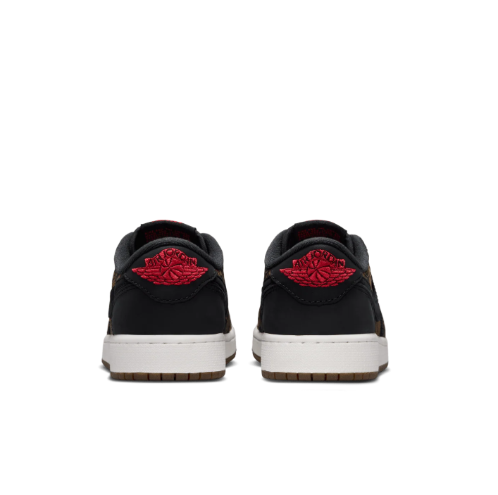 Nike Low-Top Sneakers – Black & Olive Graphic Print